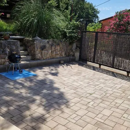 Apartament Nola *